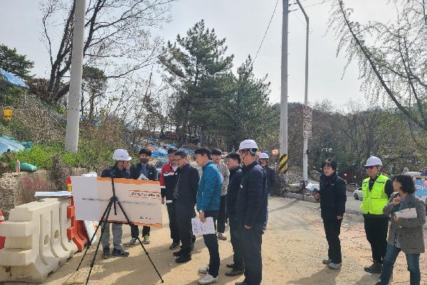 밀양시, 용두산 훼손지 도시생태복원사업 현장 점검